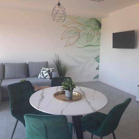 Mikołajki Zlote Sady Apartamenty Na Mazurach Z Widokiem Na Jezioro מראה חיצוני תמונה